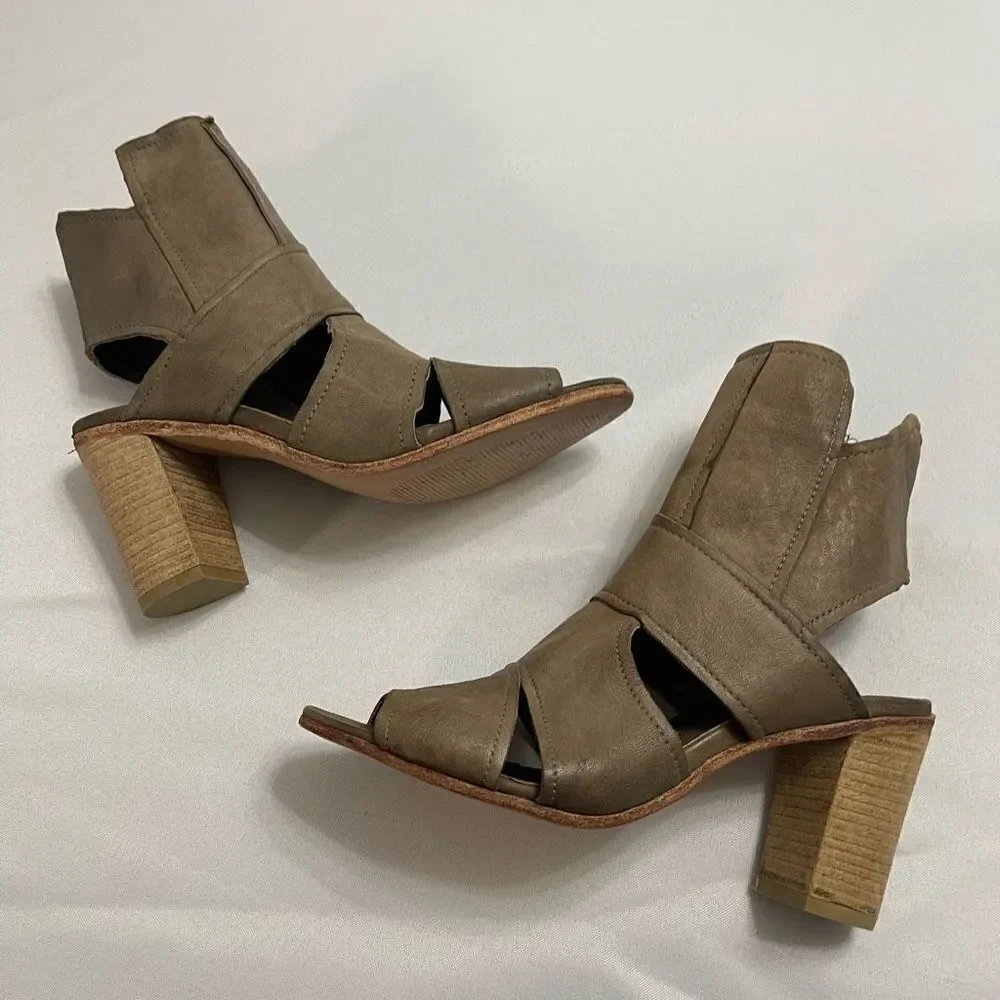 Free People Effie Taupe Leather Peep Toe Ankle Heels Sandal Bootie Size 38 US 8